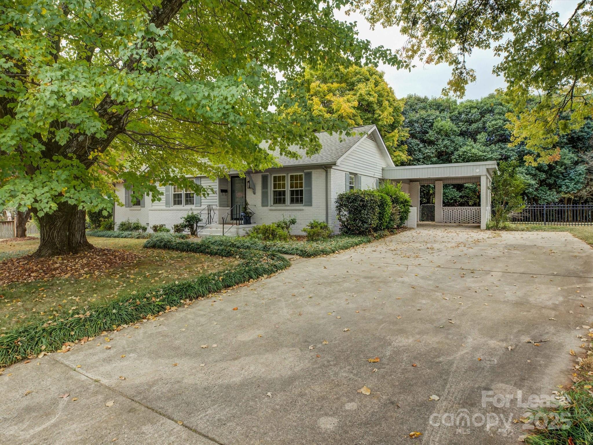 Montclaire - Residential Lease