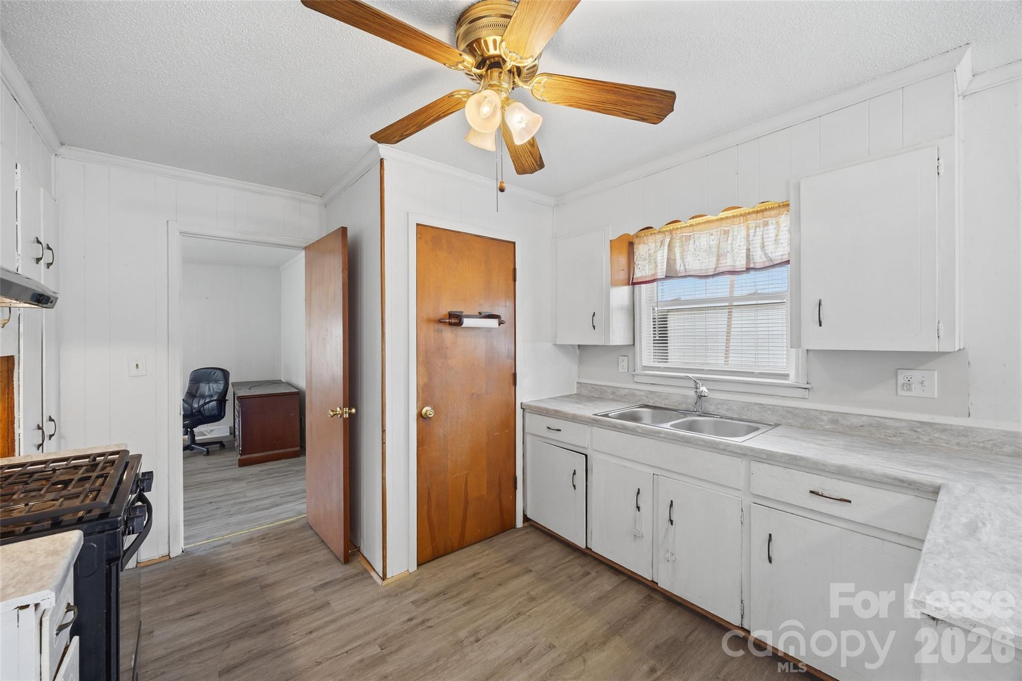 Stoneybrook - Residential Lease