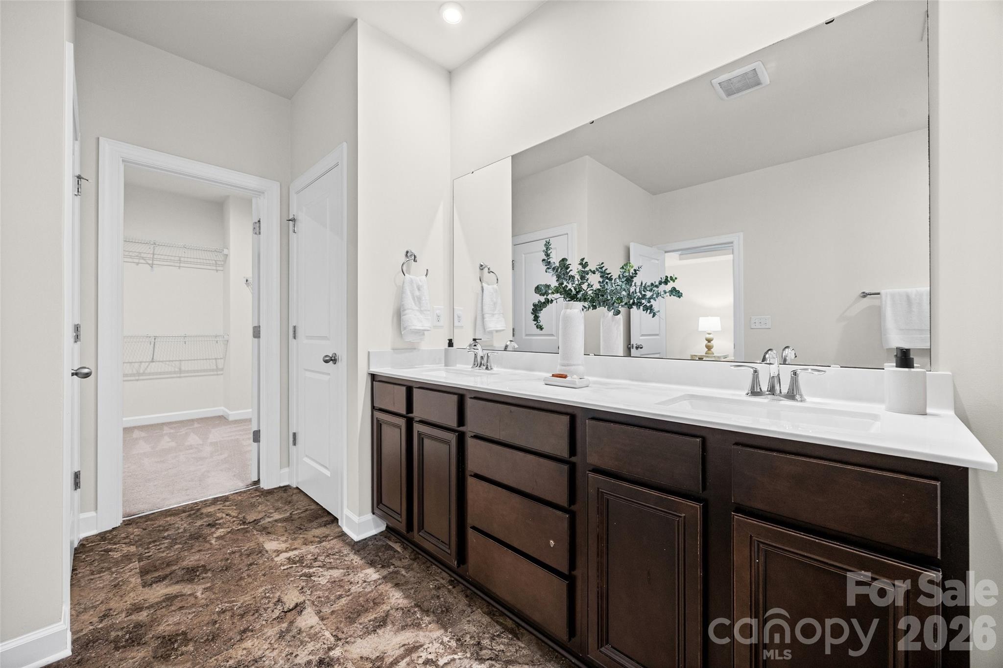Haywyck Meadows - Residential