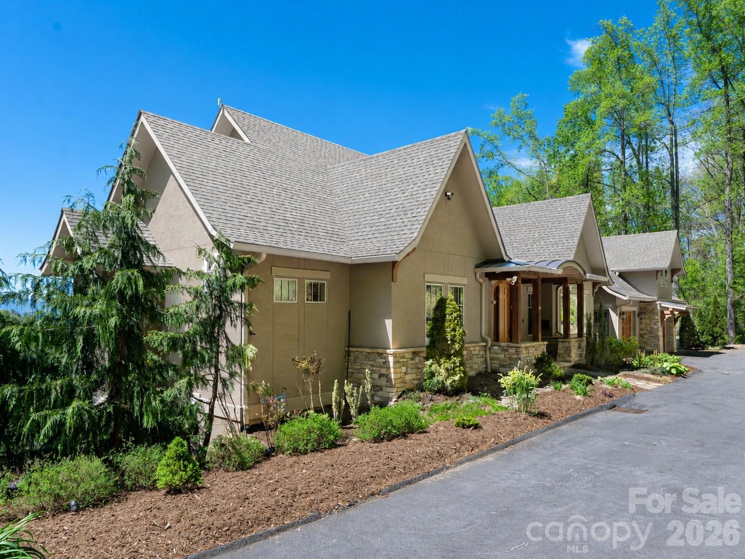 Reynolds Mountain - Residential