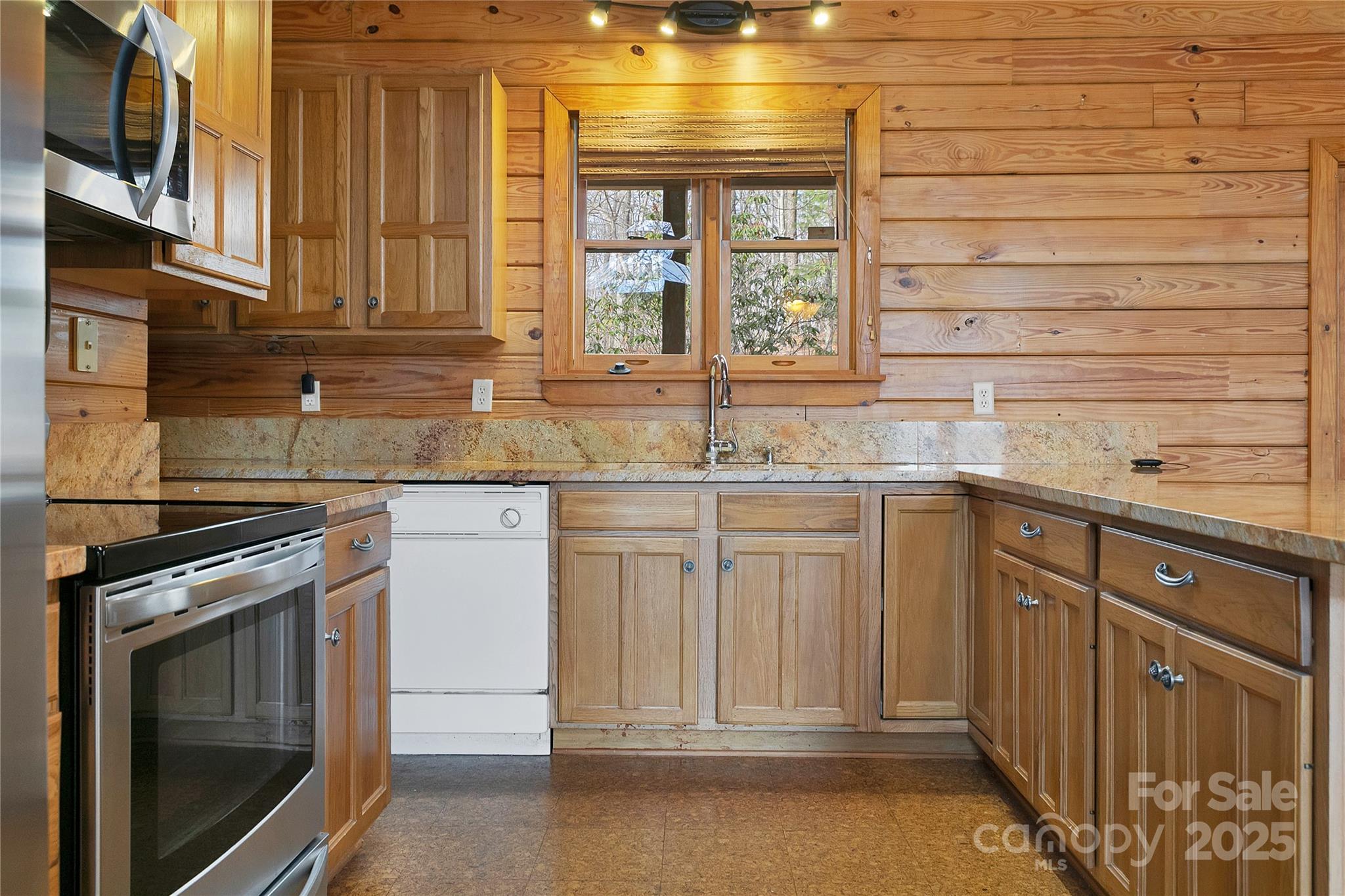 Connestee Falls - Residential