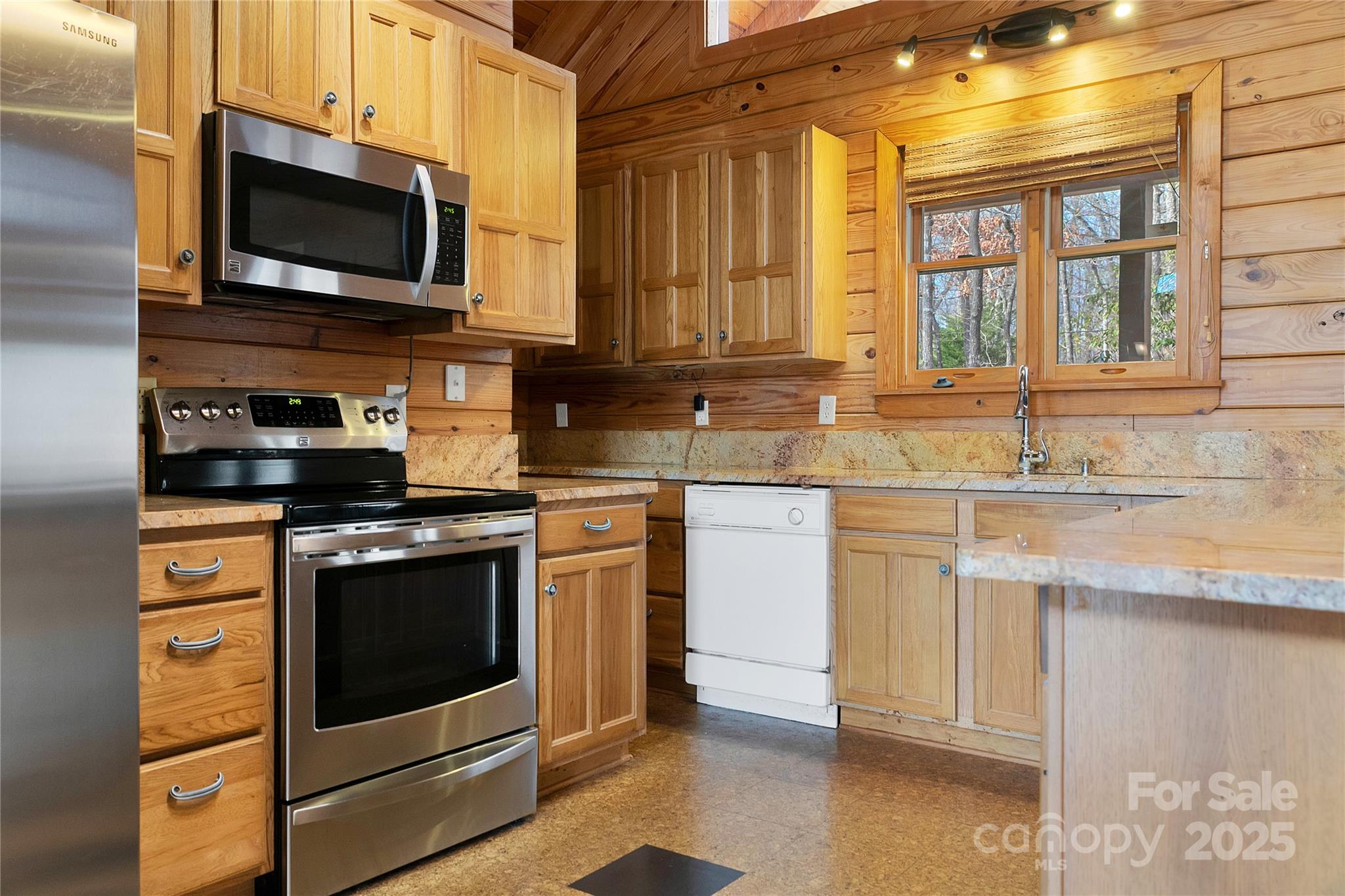 Connestee Falls - Residential