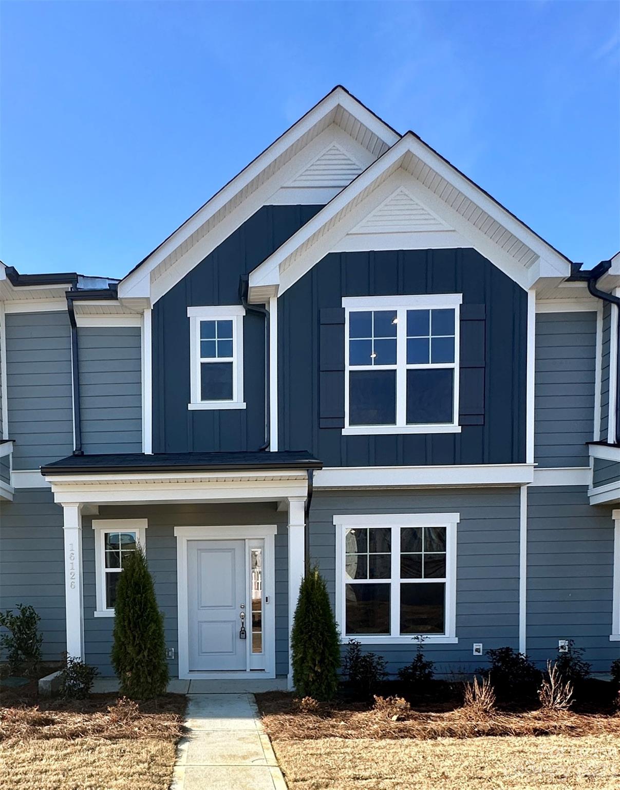 Brand new townhouse rental in the heart of Charlotte, NC. This 3-bedroom, 2.5-bathroom residence boasts a spacious 1485 sq ft floor plan, perfect for both entertaining and everyday living. Step inside and be greeted by sleek granite countertops and high-end finishes throughout, creating a luxurious and inviting atmosphere. The open-concept layout allows for seamless flow between the living, dining, and kitchen areas, making it the ideal space for hosting gatherings with friends and family. Upstairs, the master suite offers a peaceful retreat with a private en-suite bathroom and ample closet space. Two additional bedrooms provide flexibility for a home office, guest room, or play area. Enjoy the convenience of a half bathroom on the main level, as well as a full-size washer and dryer. With its prime location near shopping, dining, and major highways, this townhouse offers the perfect blend of modern amenities and urban convenience.
