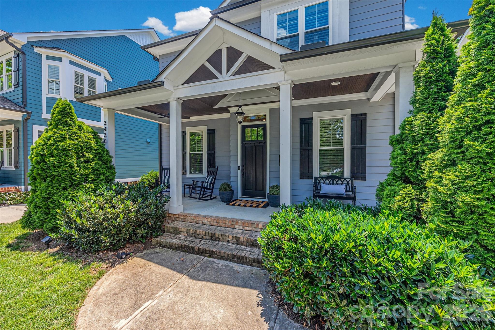 The Oaks at Midwood - Residential