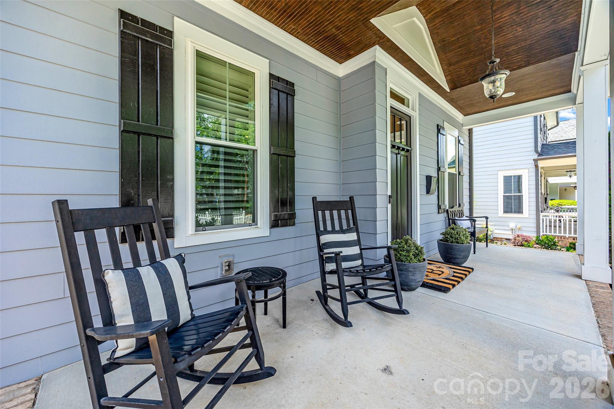 The Oaks at Midwood - Residential