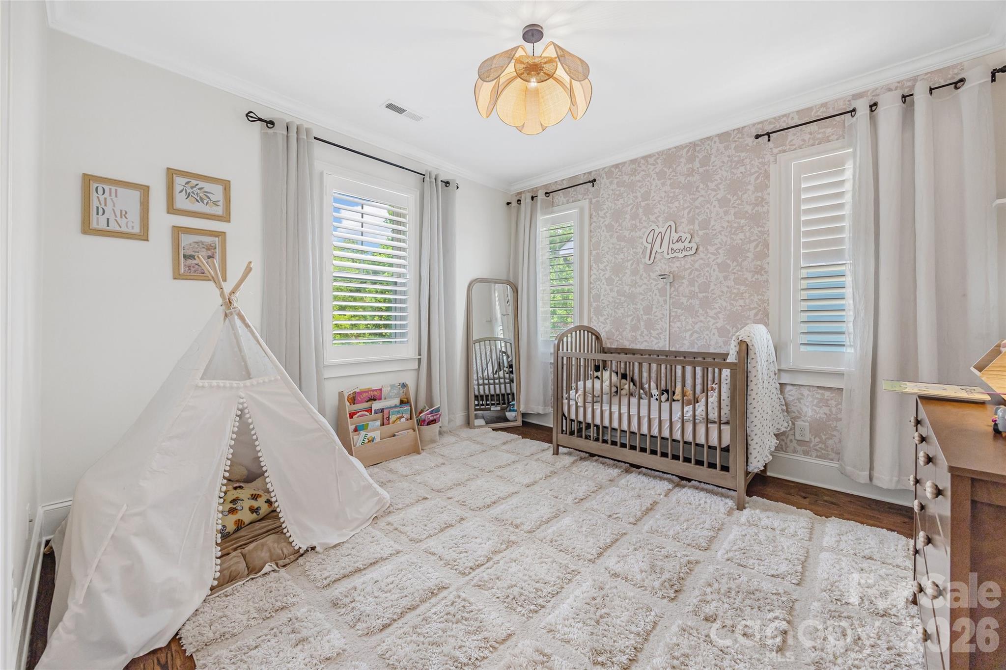 The Oaks at Midwood - Residential