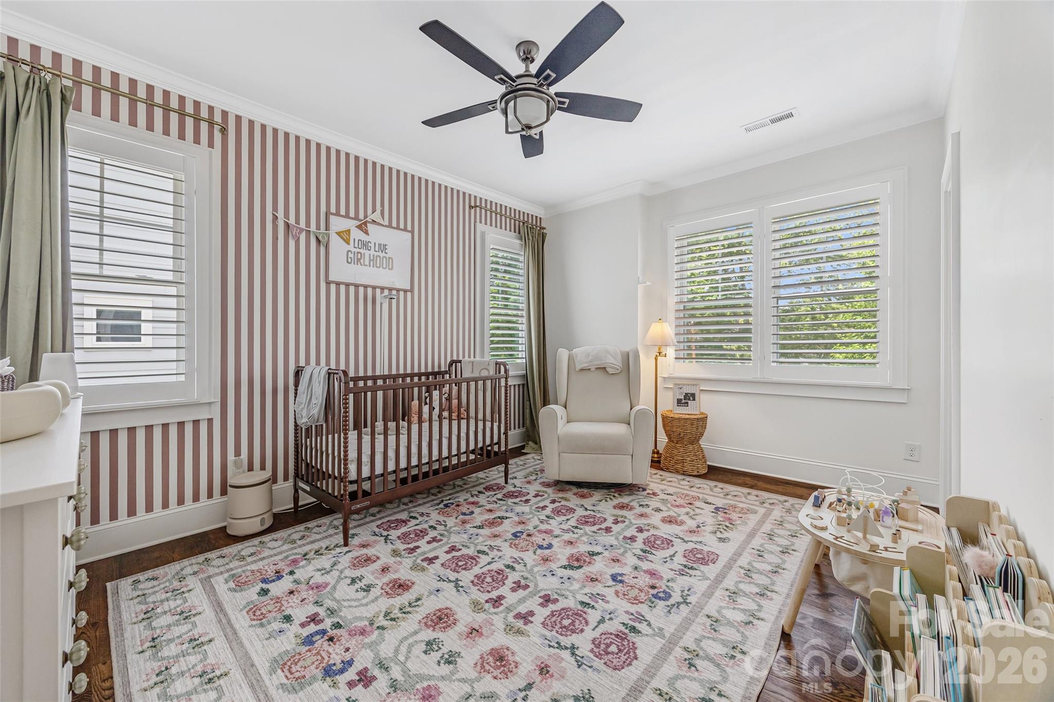 The Oaks at Midwood - Residential