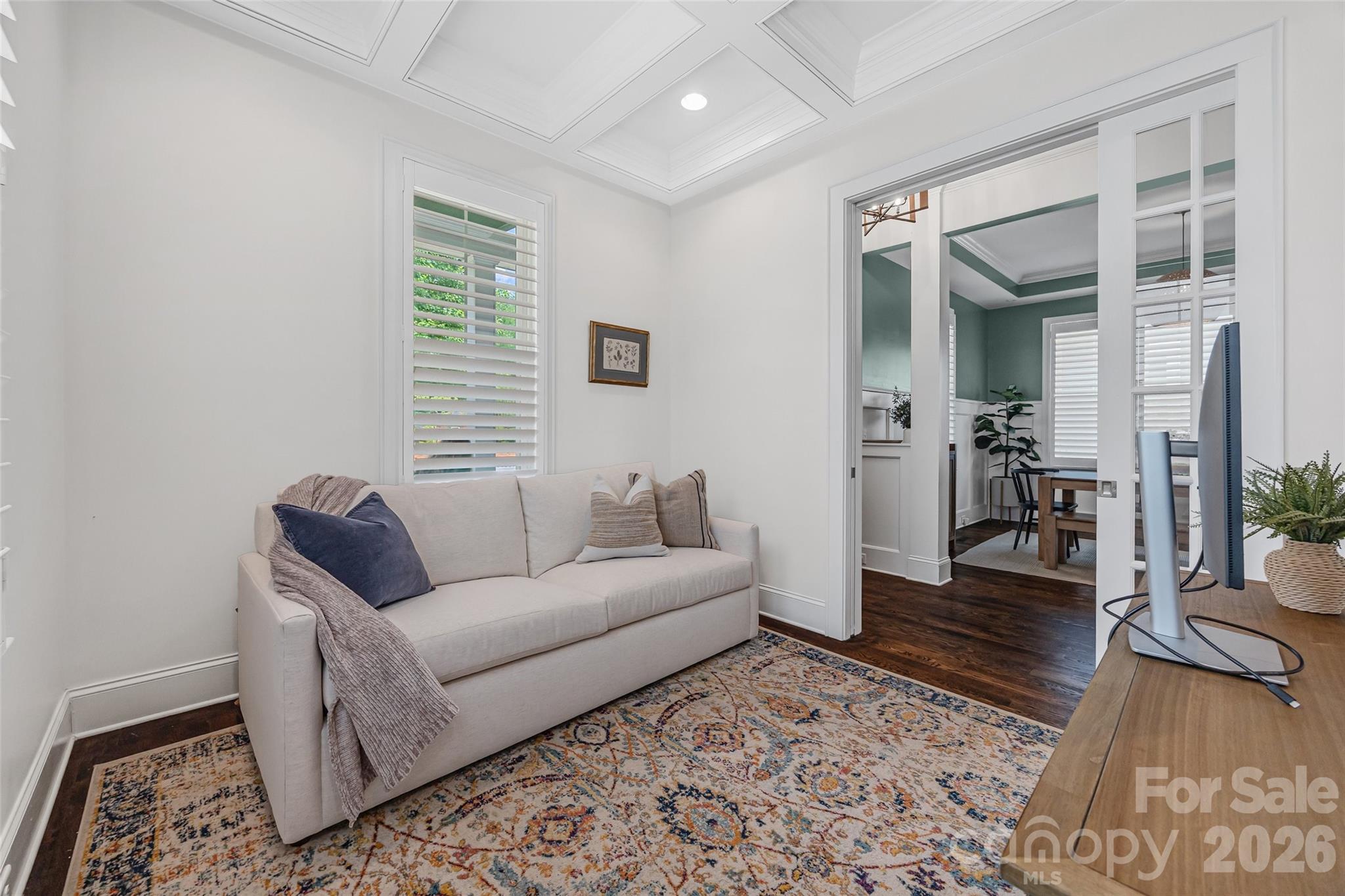 The Oaks at Midwood - Residential