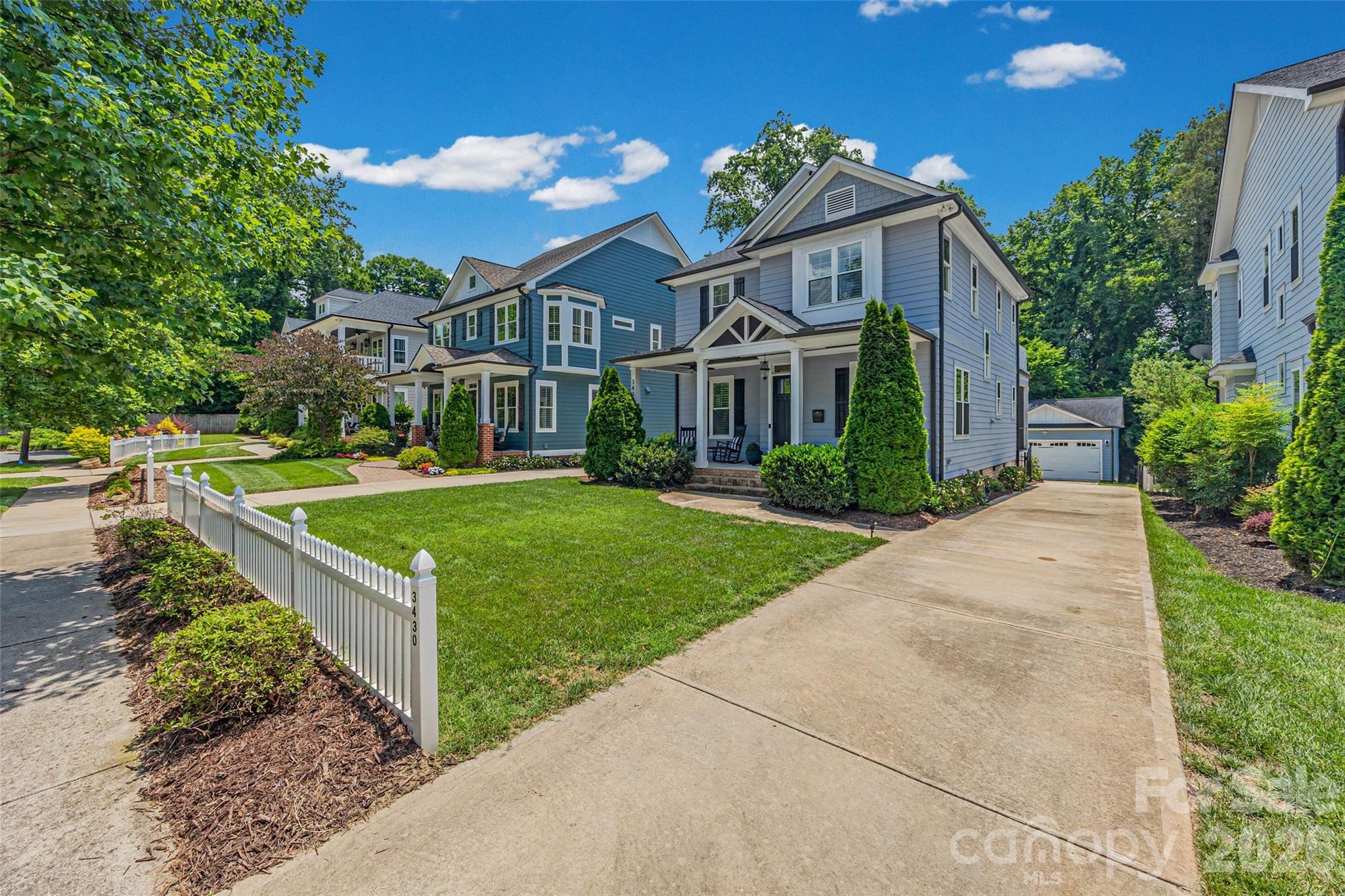 The Oaks at Midwood - Residential