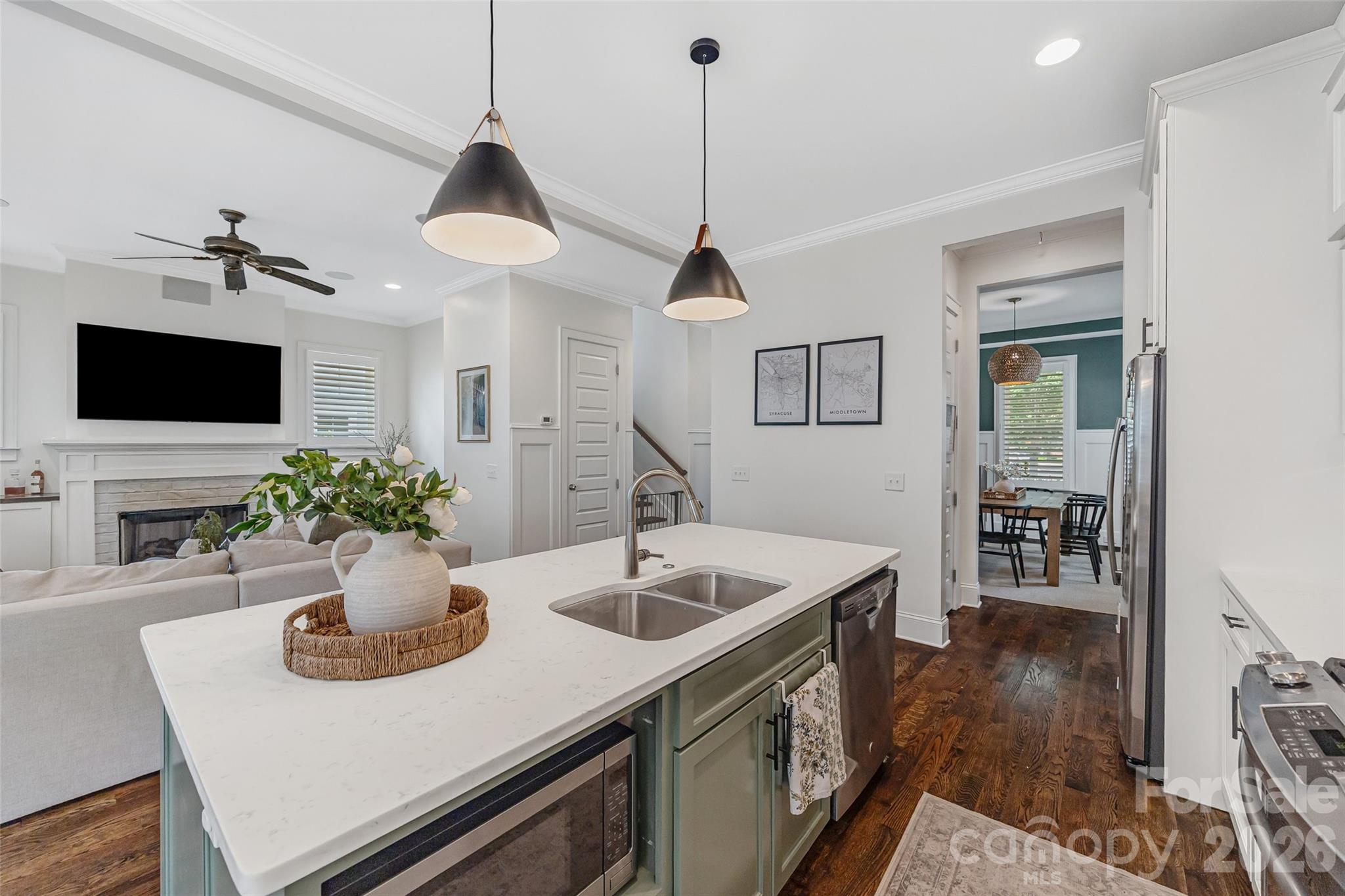 The Oaks at Midwood - Residential