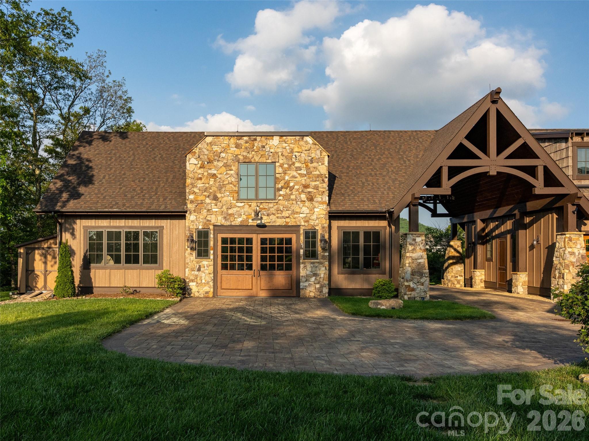 Grand Highlands at Bearwallow - Residential