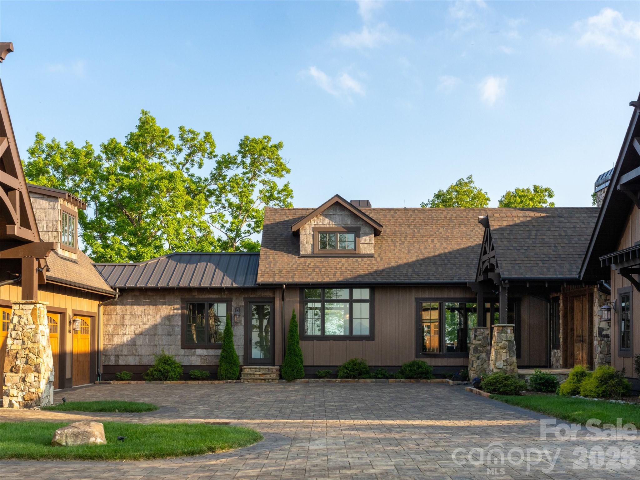 Grand Highlands at Bearwallow - Residential