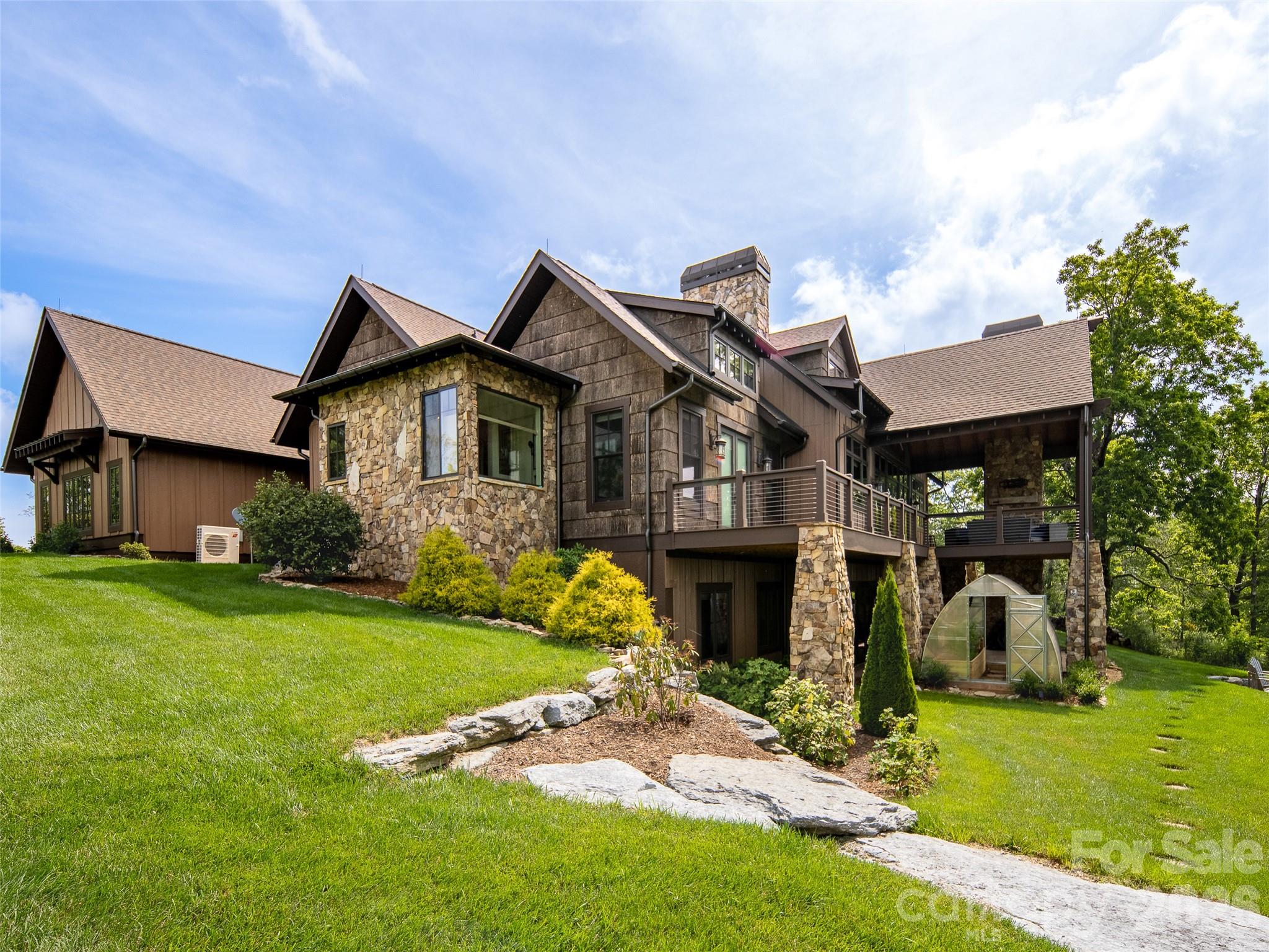 Grand Highlands at Bearwallow - Residential