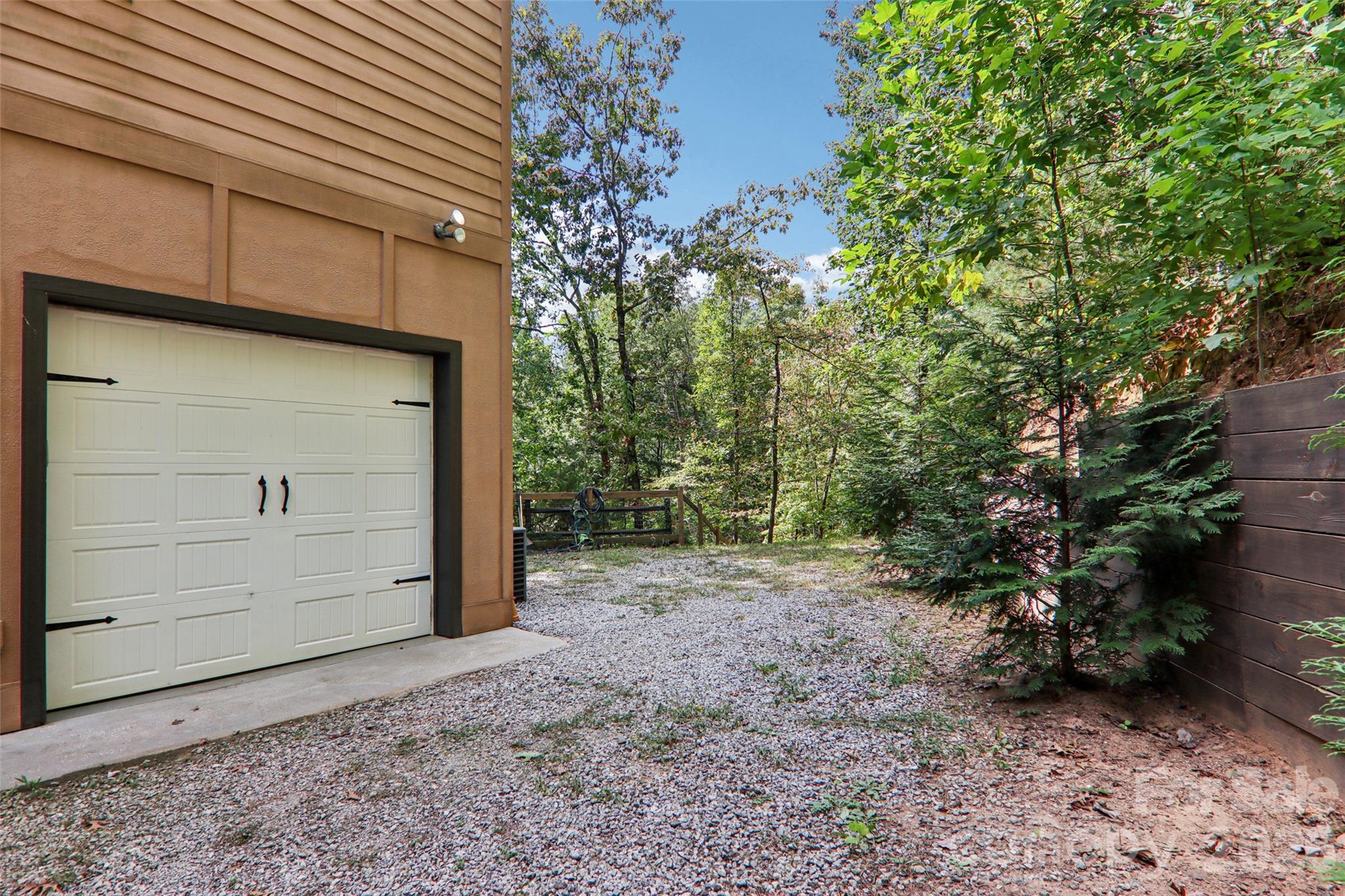 Piney Mountain - Residential