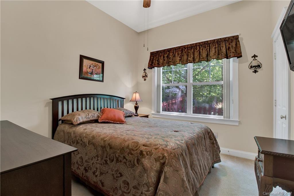 Lake shore - Residential
