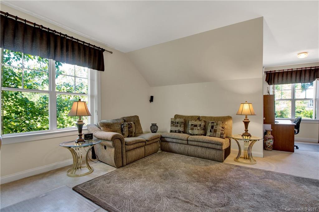 Lake shore - Residential