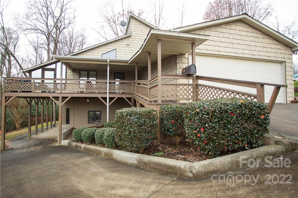 Lake Hickory - Residential