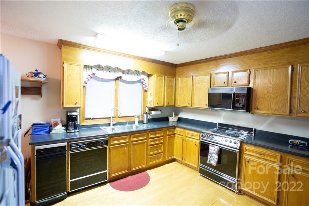 Lake Hickory - Residential