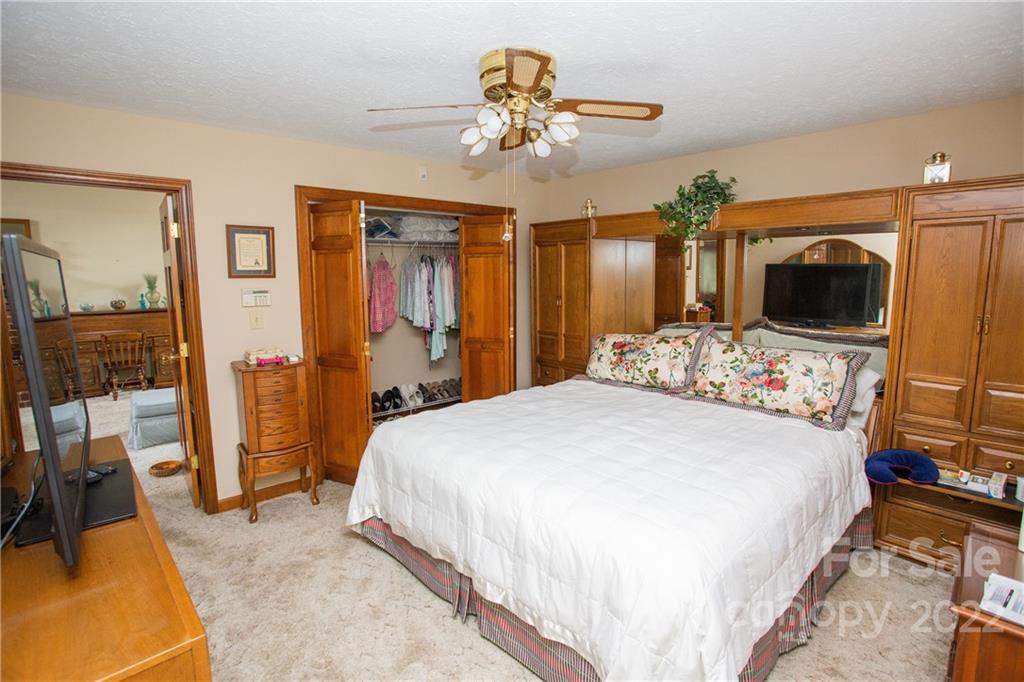 Lake Hickory - Residential