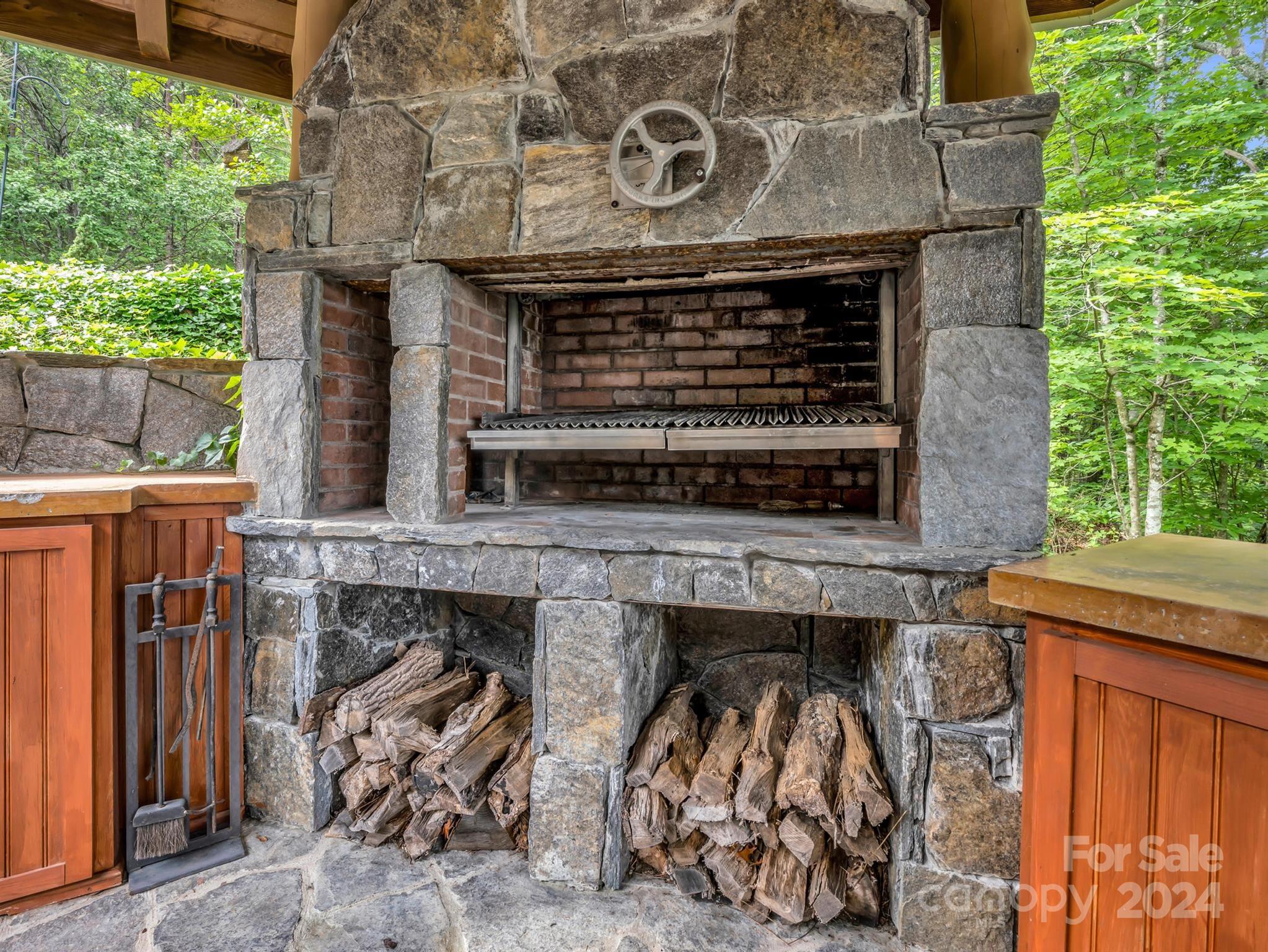 Rumbling Bald on Lake Lure - Residential