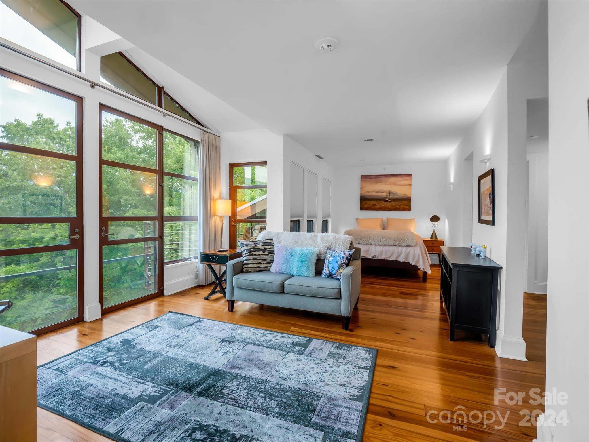 Rumbling Bald on Lake Lure - Residential