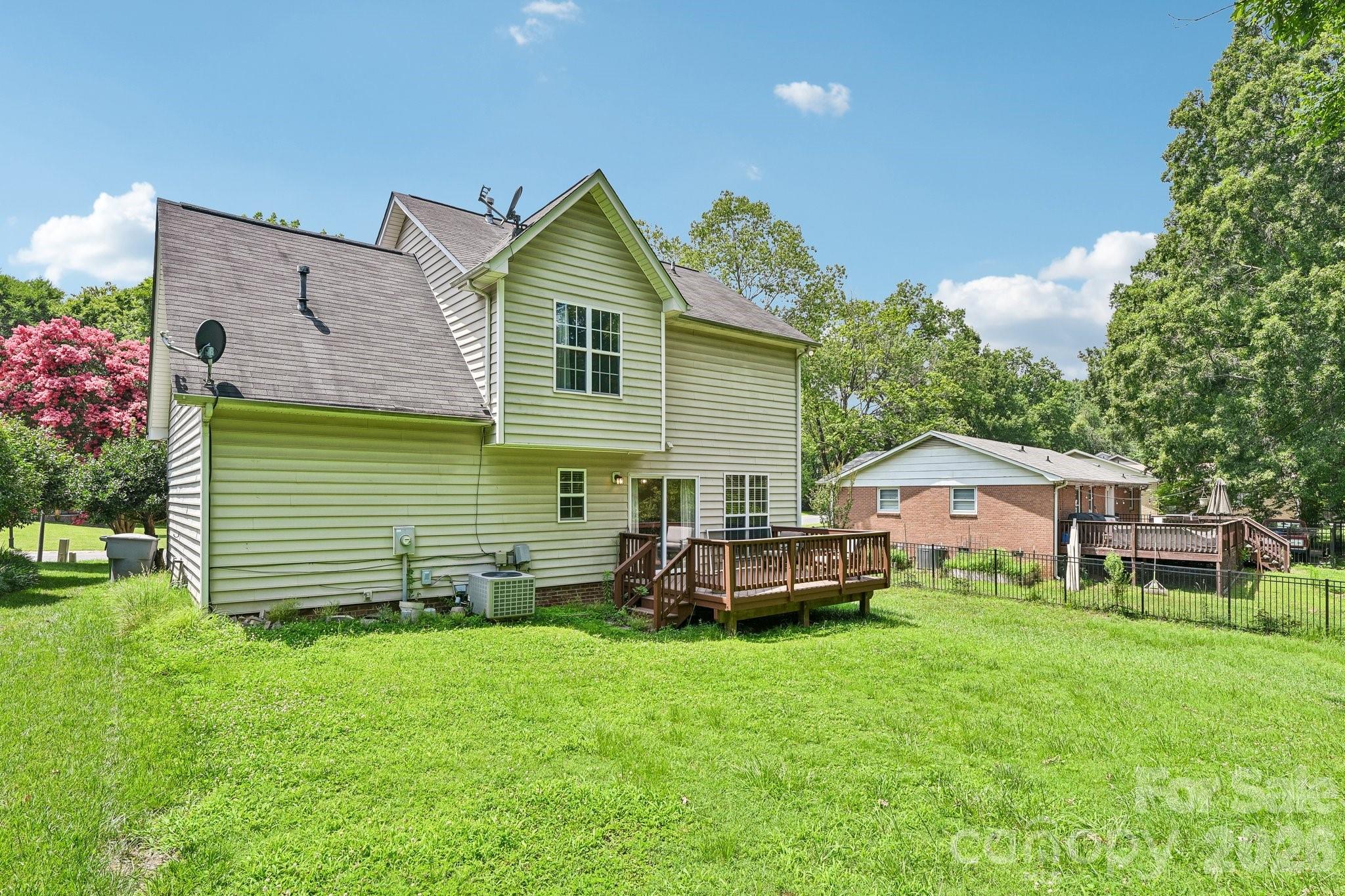 Starmount Forest - Residential
