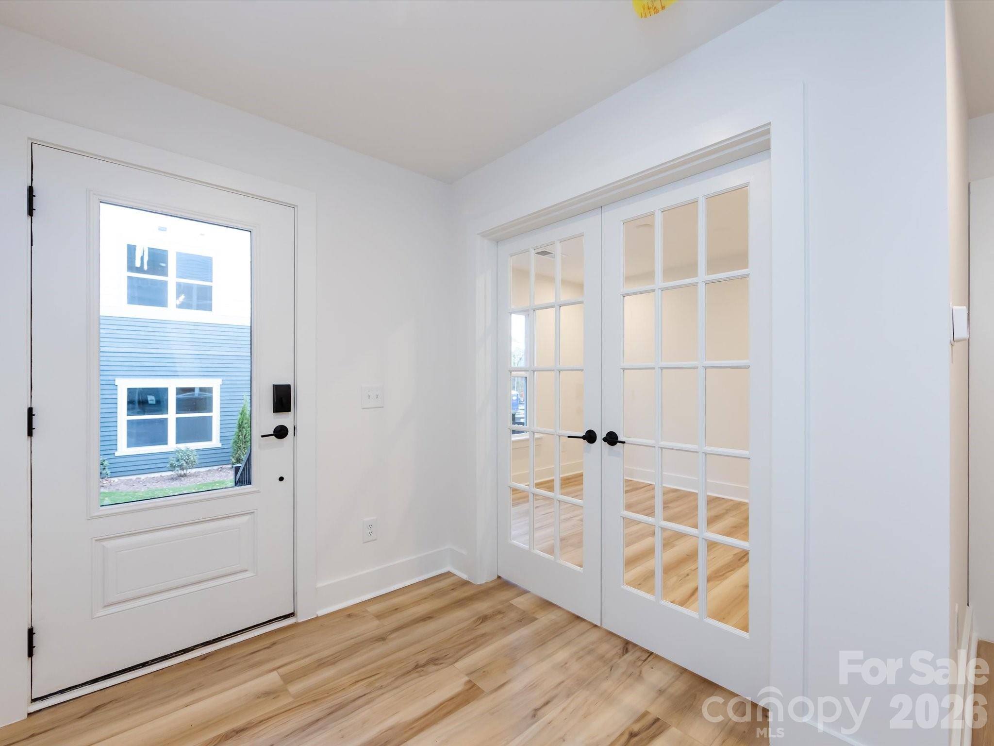 Context at Oakhurst - Residential
