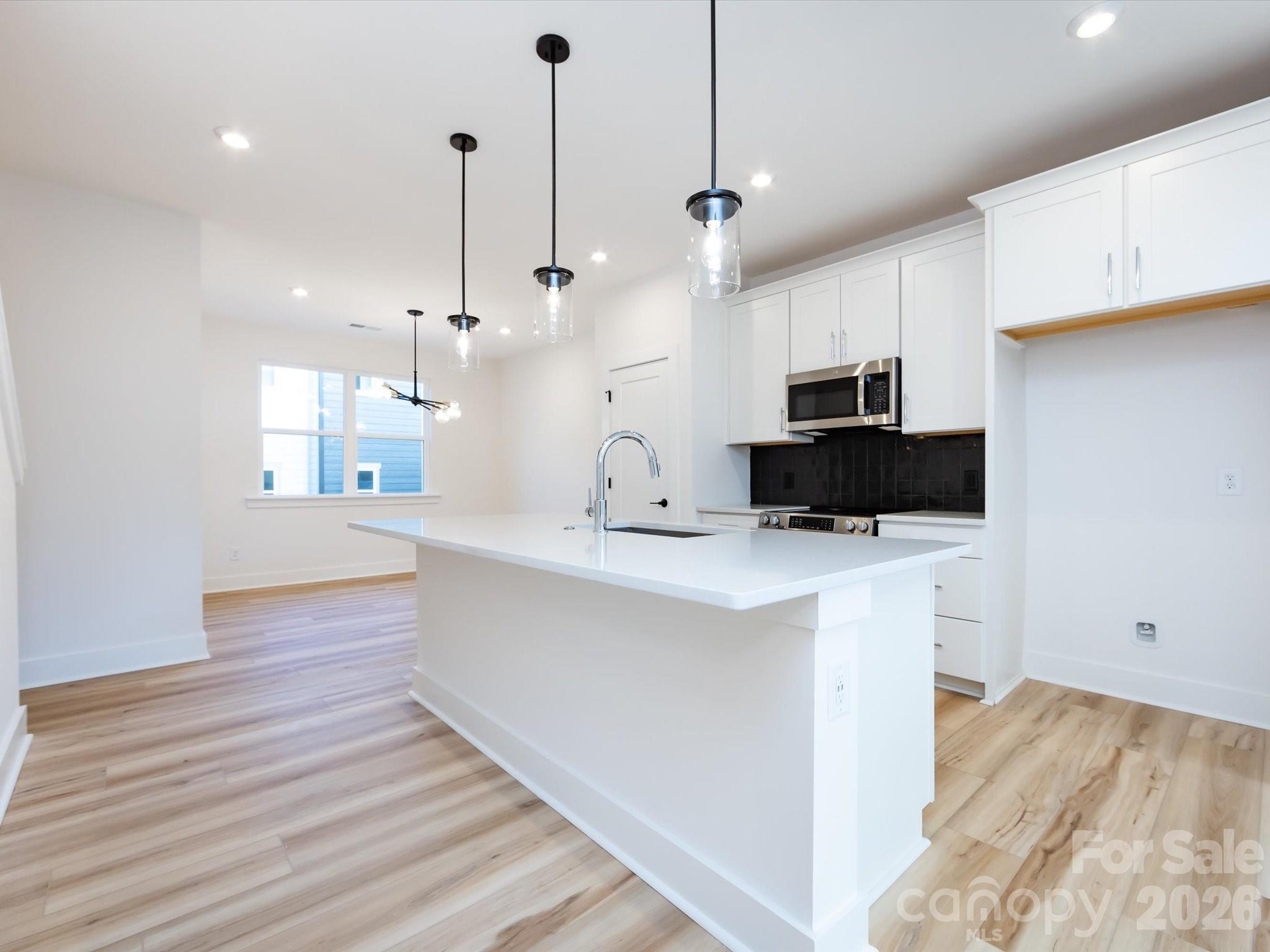 Context at Oakhurst - Residential