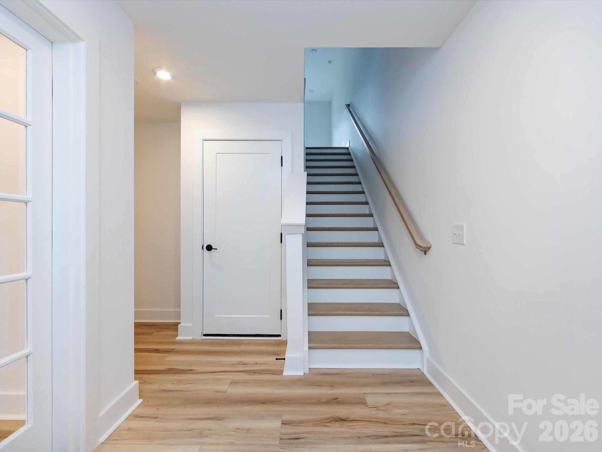Context at Oakhurst - Residential