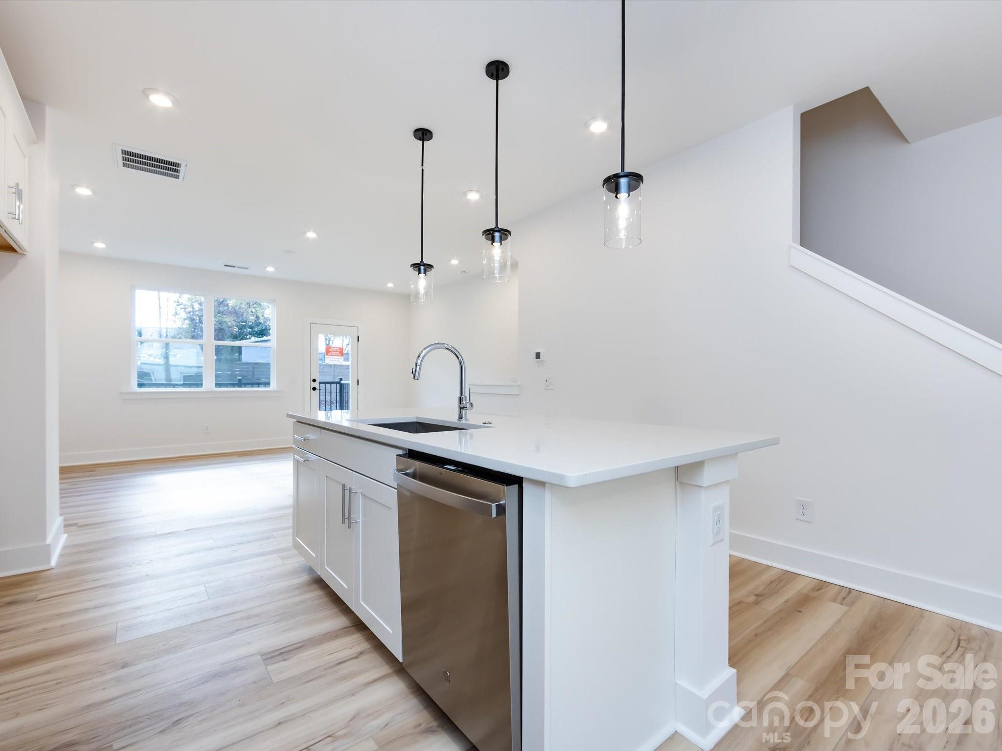 Context at Oakhurst - Residential