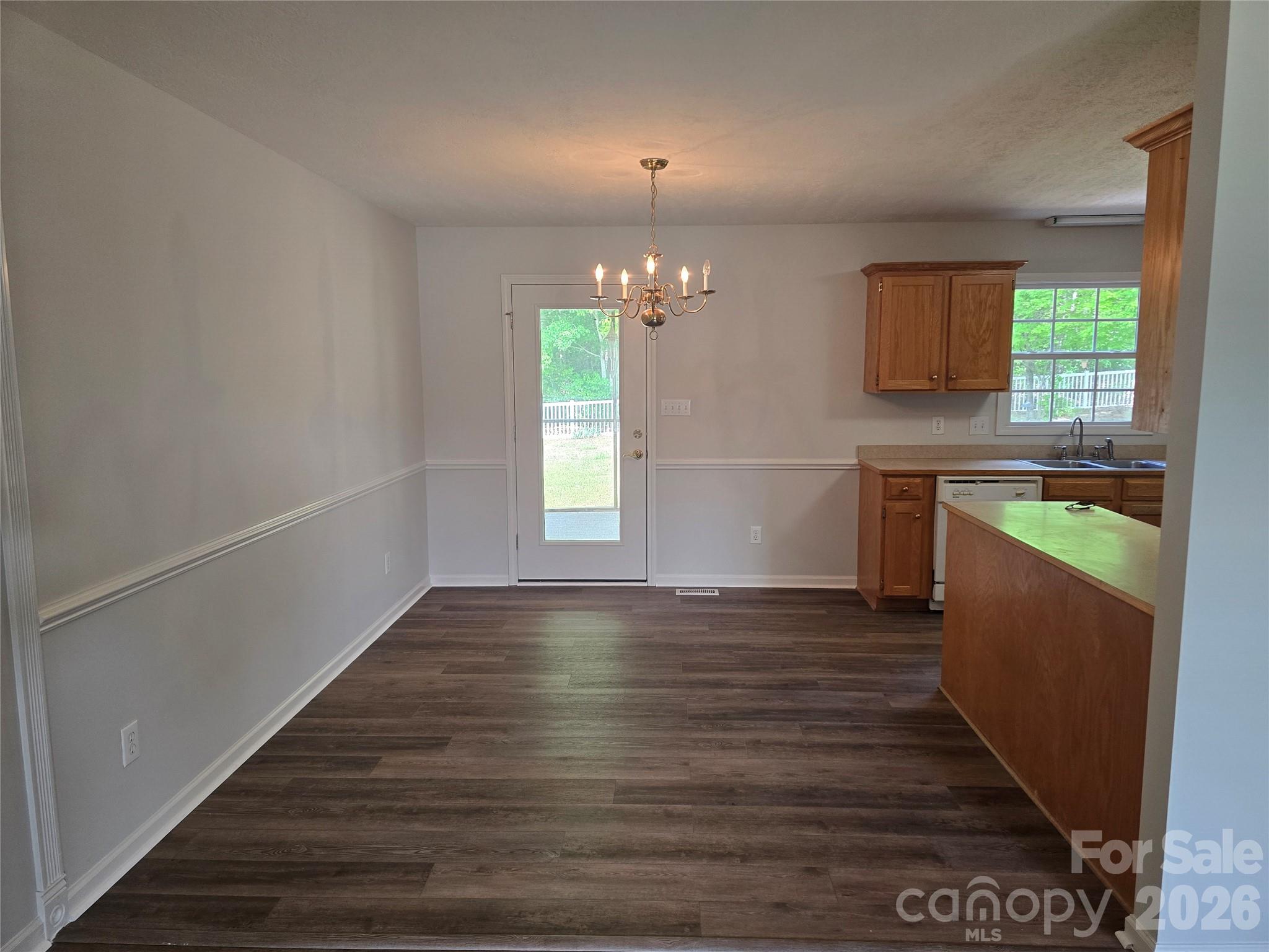 Laural Springs - Residential