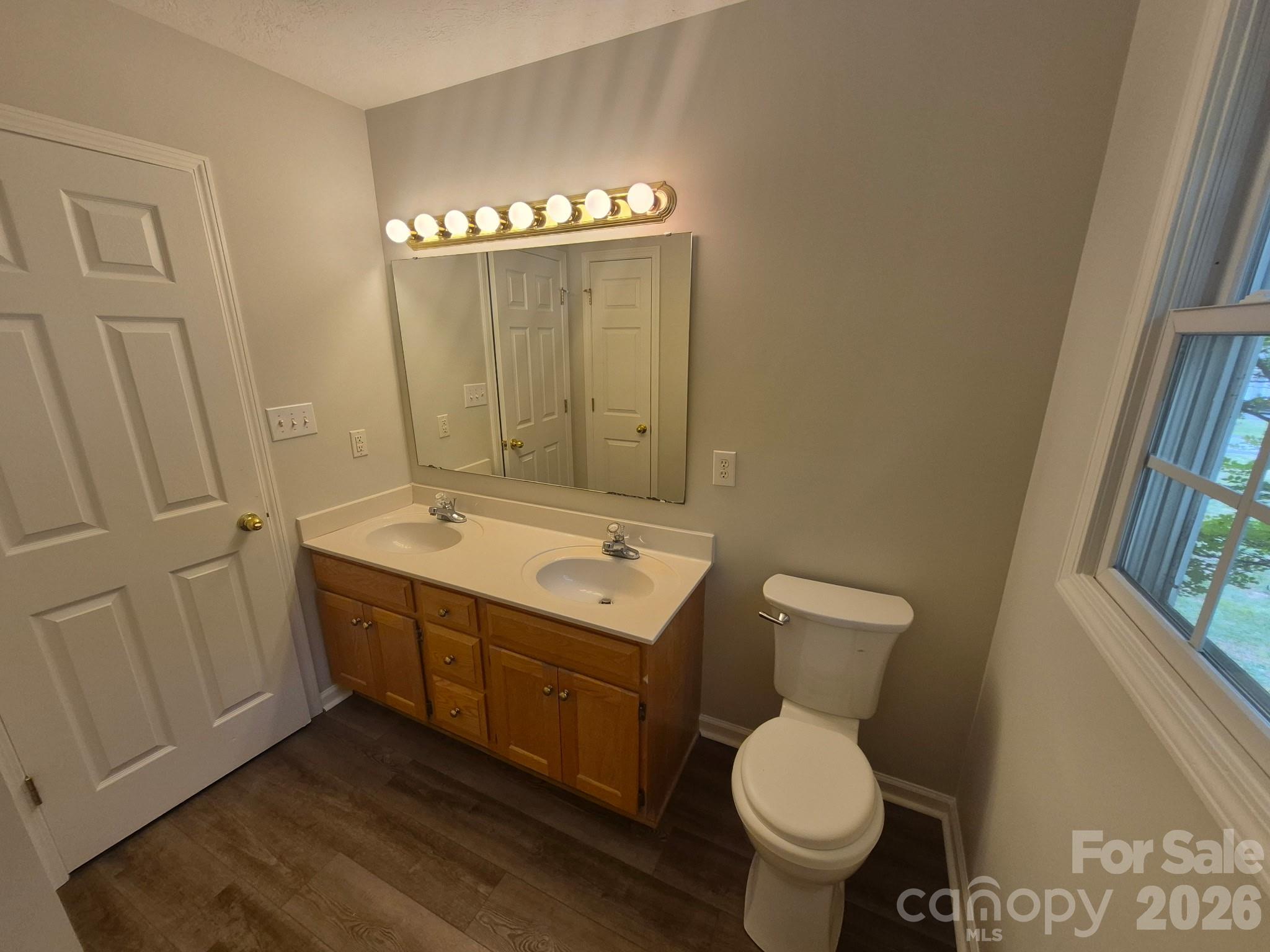 Laural Springs - Residential