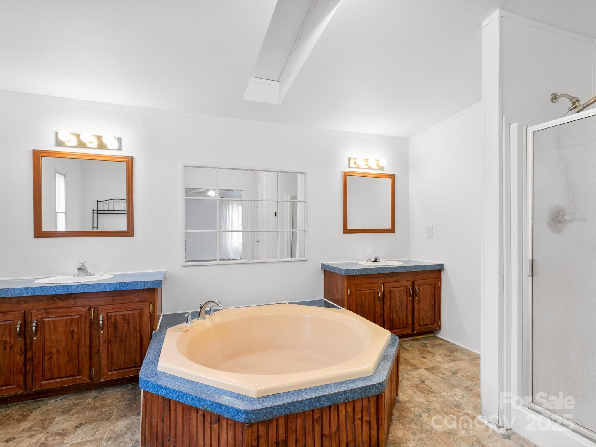 Clover Brook - Residential