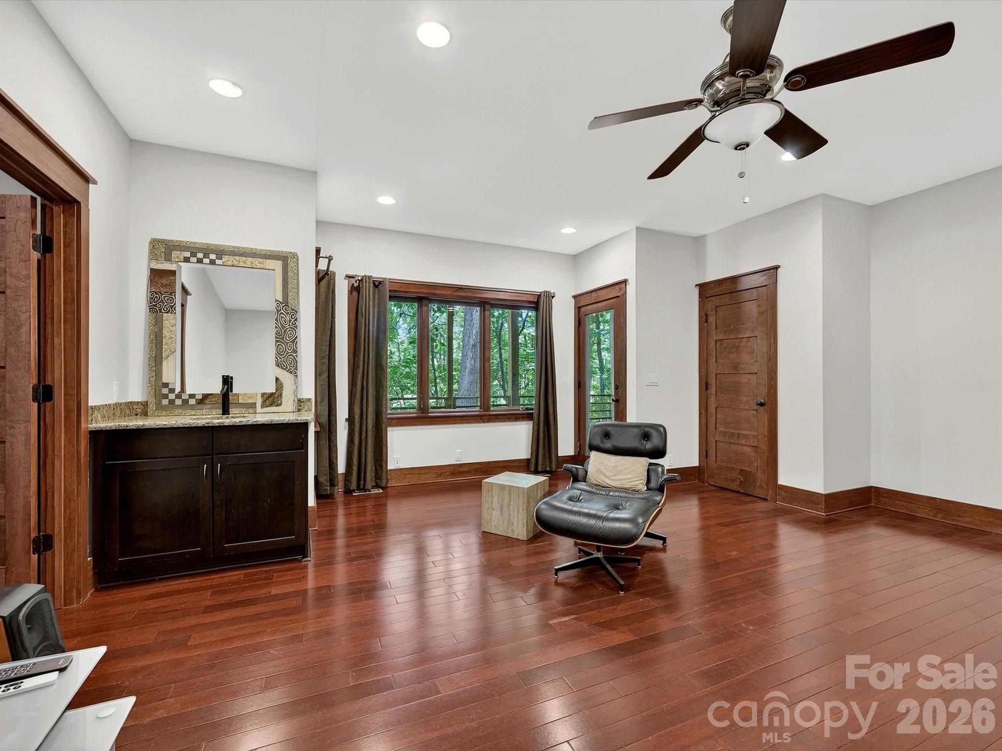 Pages Pond - Residential