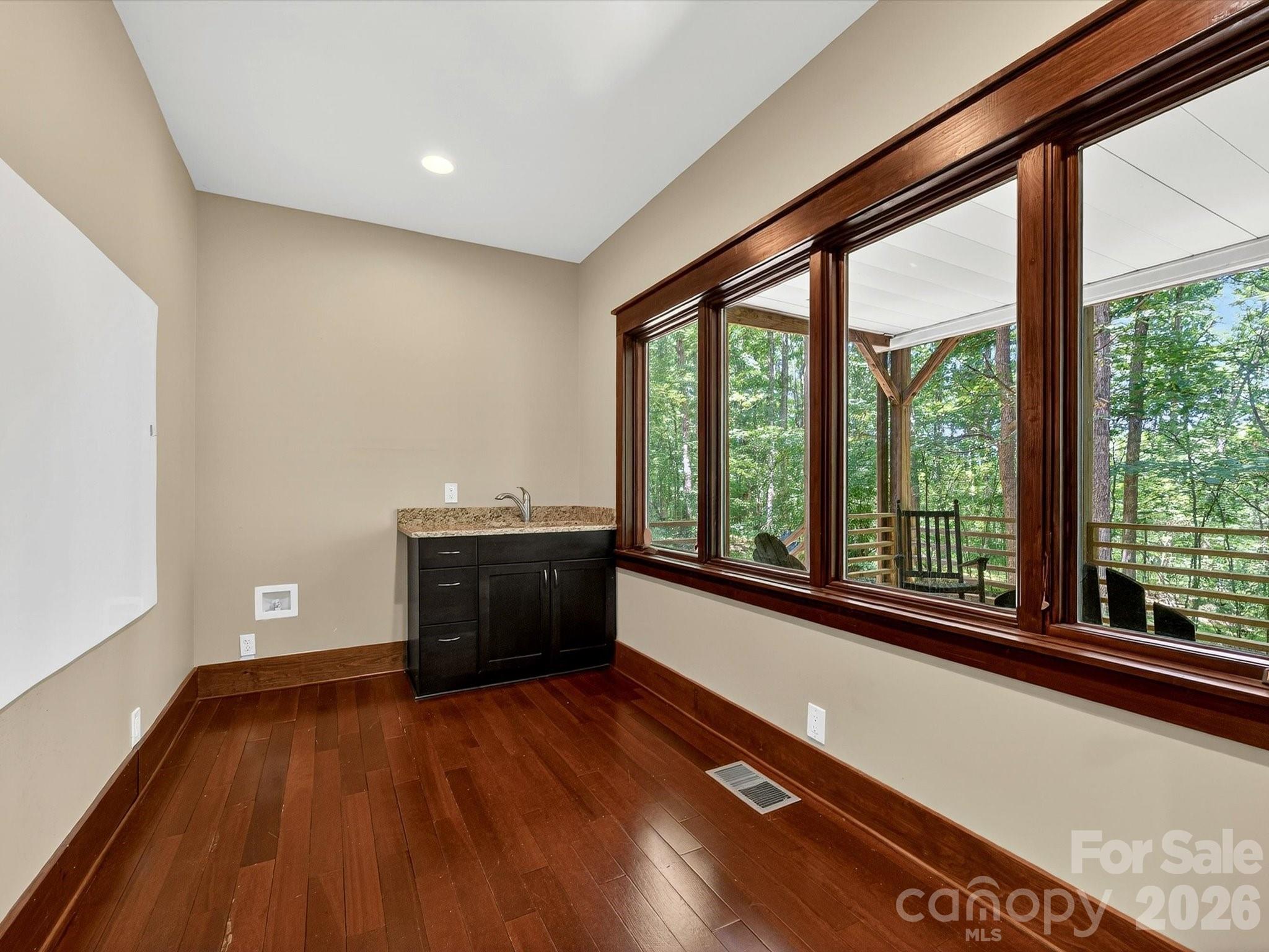 Pages Pond - Residential