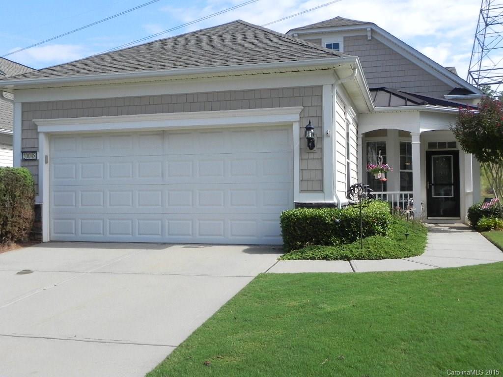 This cheerful Pine Spring has 2BR/2BA with office/3rd BR and screened porch with pergola.  The interior has solid surface counters, tile backsplash, under cabinet lighting, smooth-top electric stove, pull out drawers, stainless appliances, upgraded light fixtures, crown molding, ceiling fans and much more.  Come check out the community and the active adult lifestyle of Sun City Carolina Lakes.