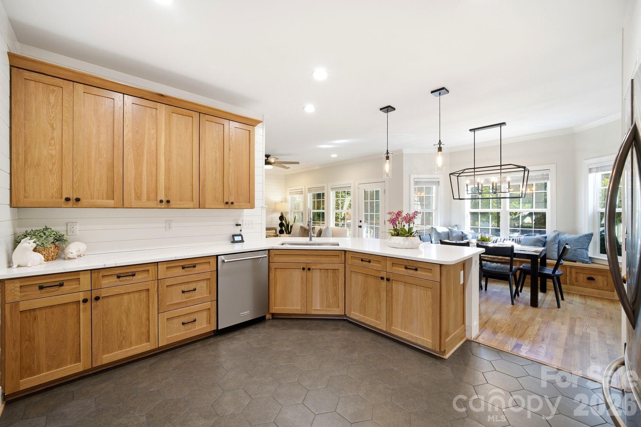 Friendfield - Residential