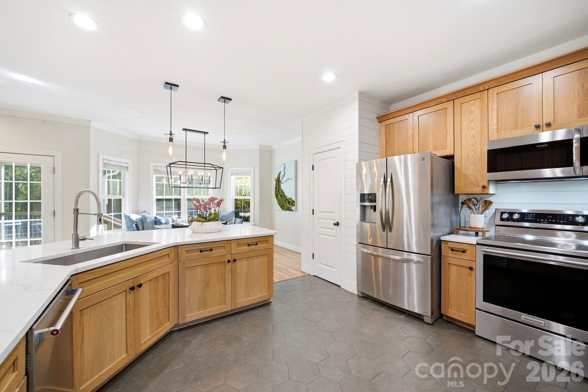 Friendfield - Residential