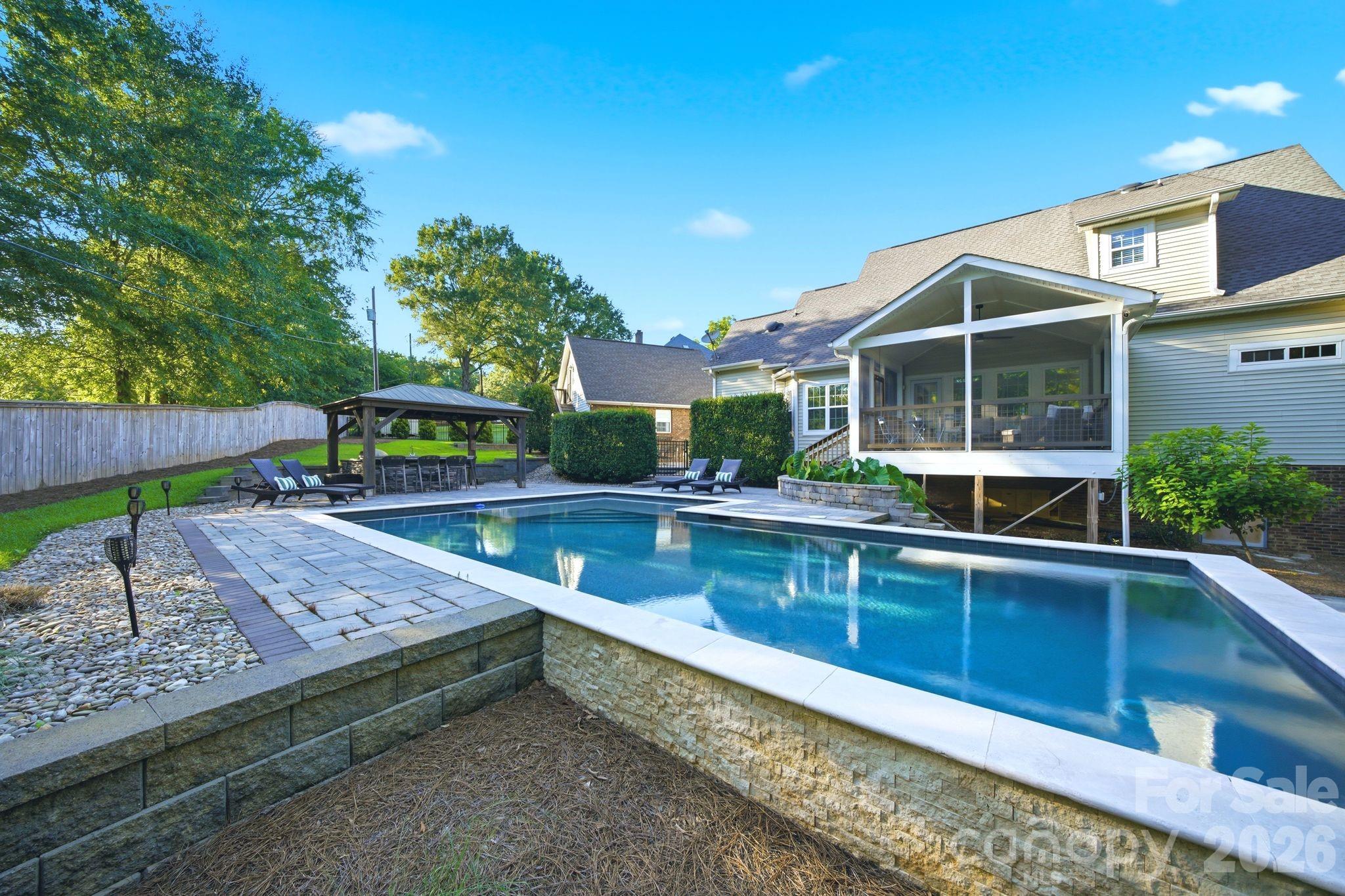 Friendfield - Residential