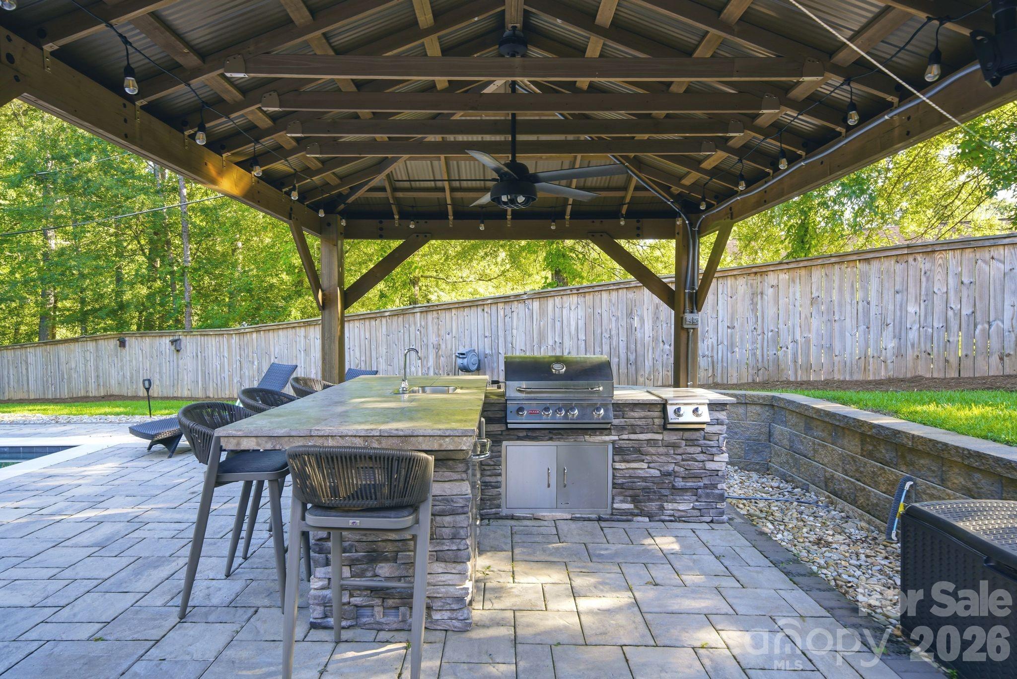 Friendfield - Residential