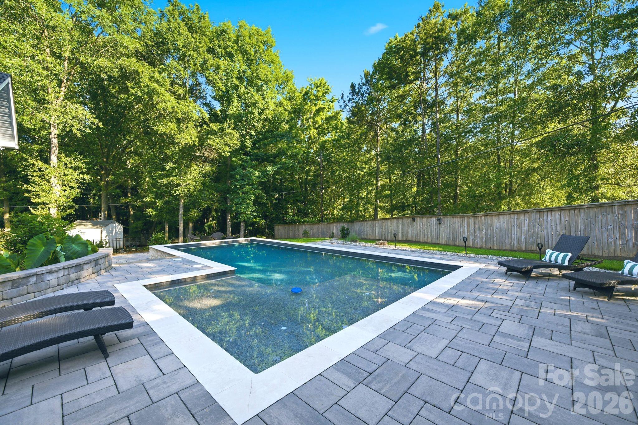 Friendfield - Residential