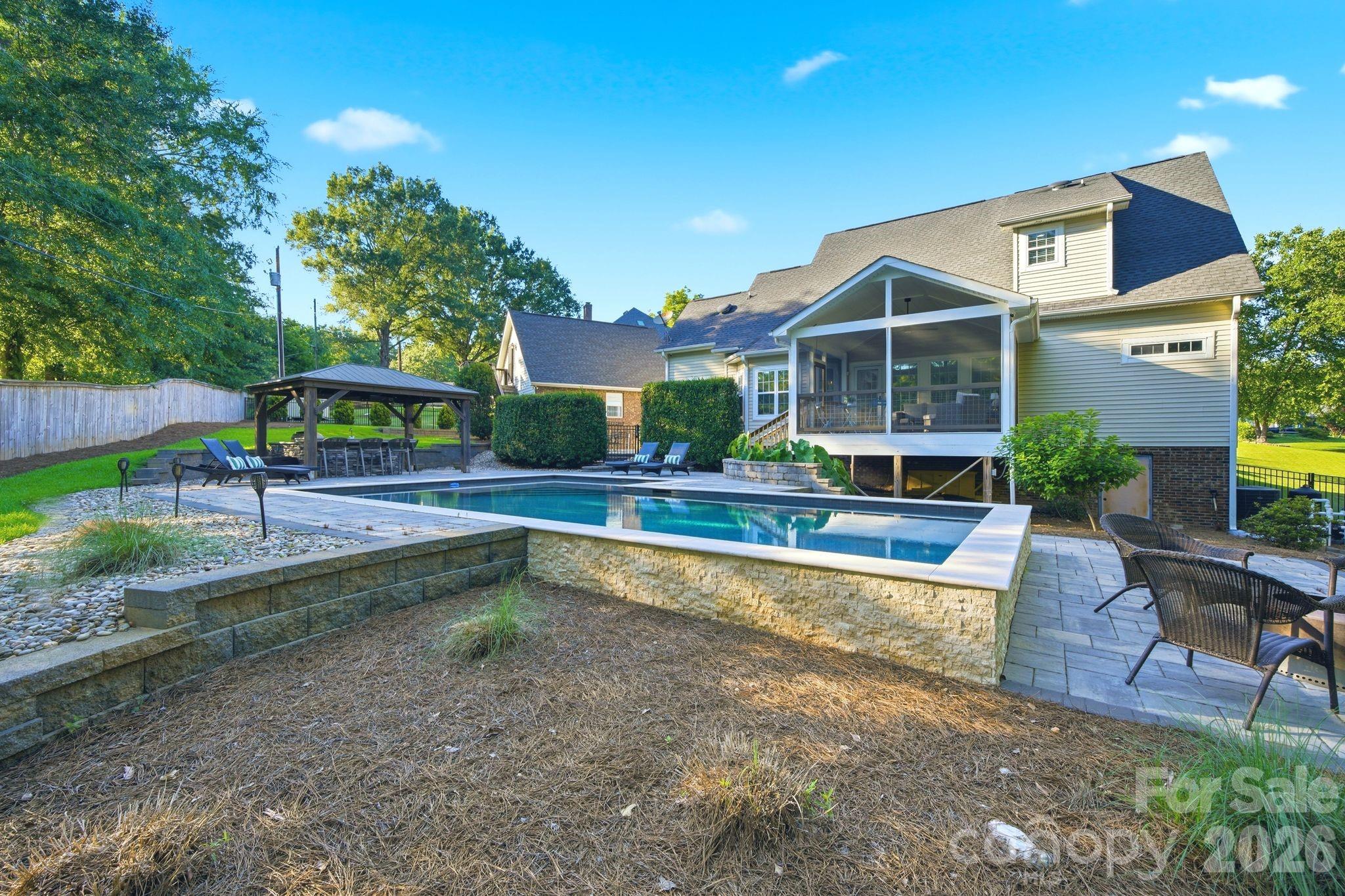 Friendfield - Residential