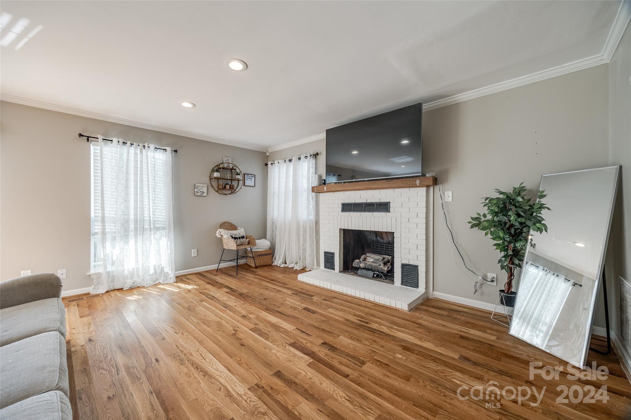 Robinwood Place - Residential