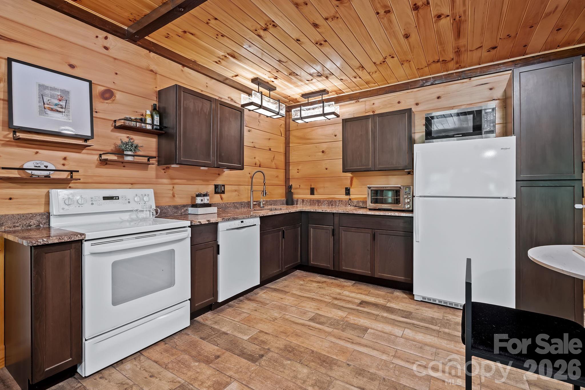 Grandview Peaks - Residential