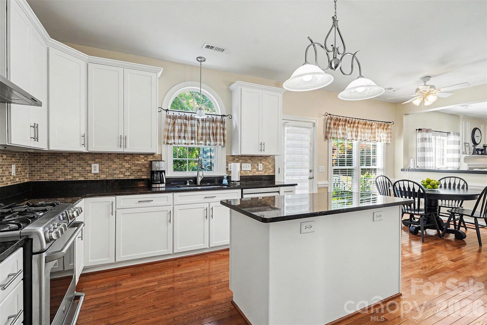 Hunter Oaks - Residential