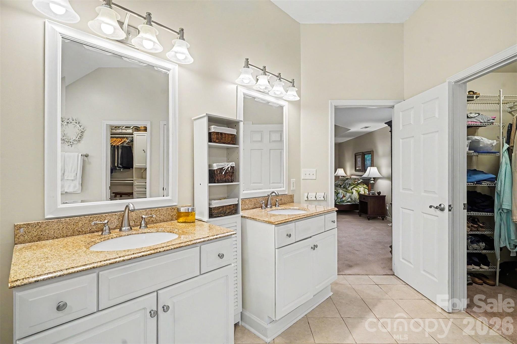Hunter Oaks - Residential