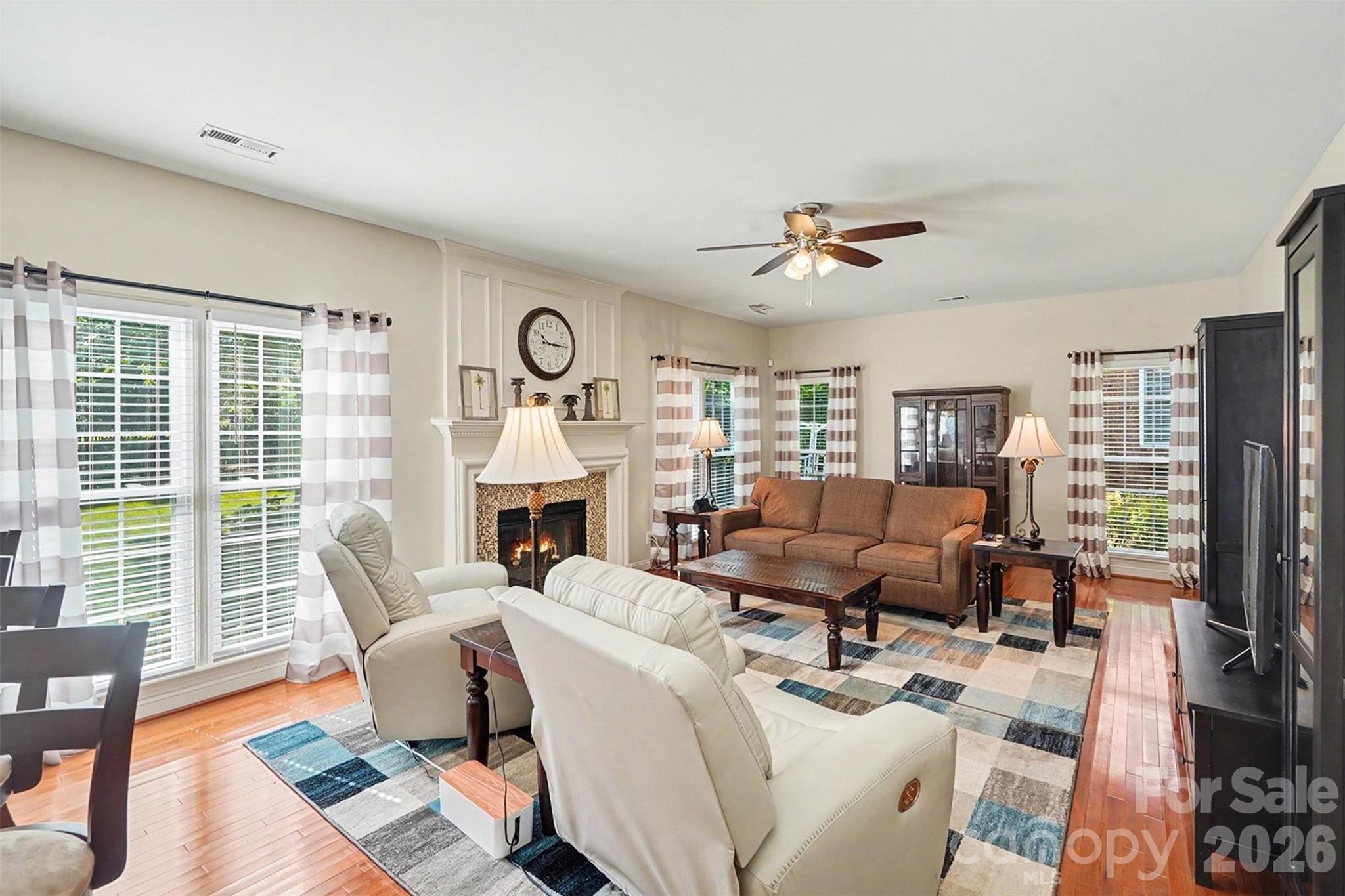 Hunter Oaks - Residential