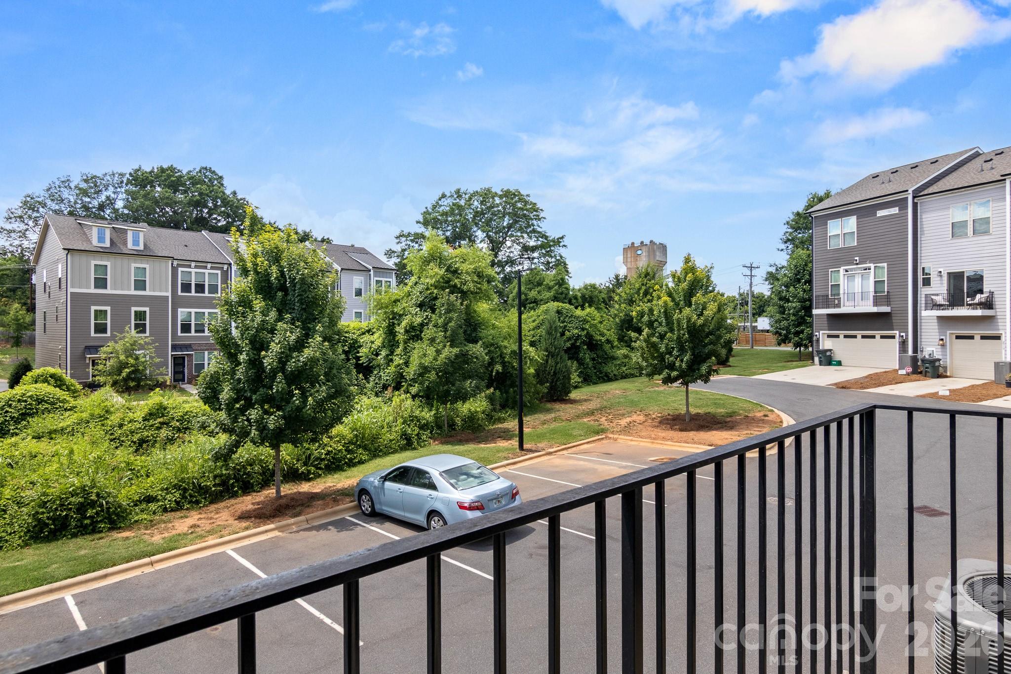 The Towns at Greenway - Residential
