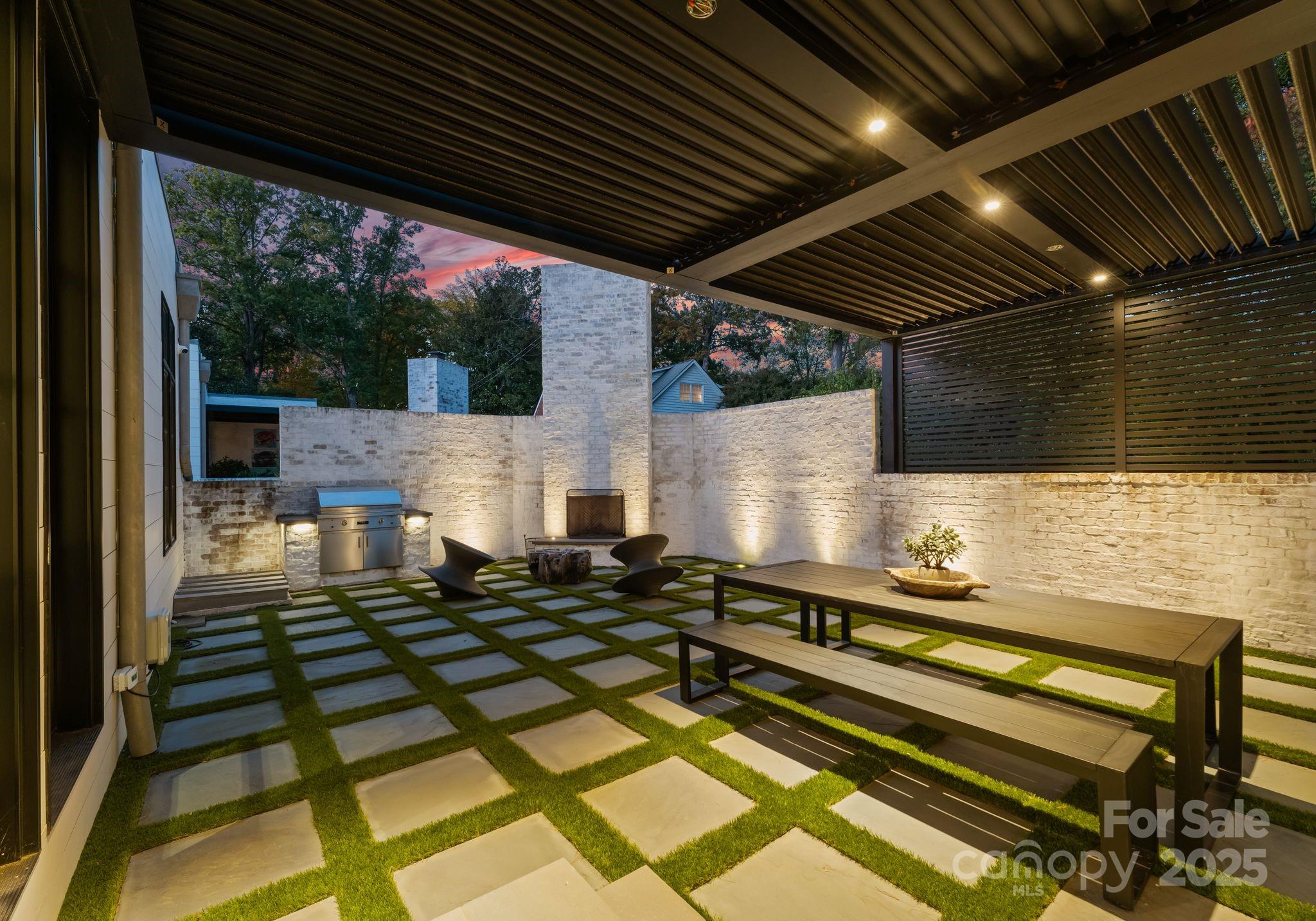 Kenwood Sharon Lane - Residential