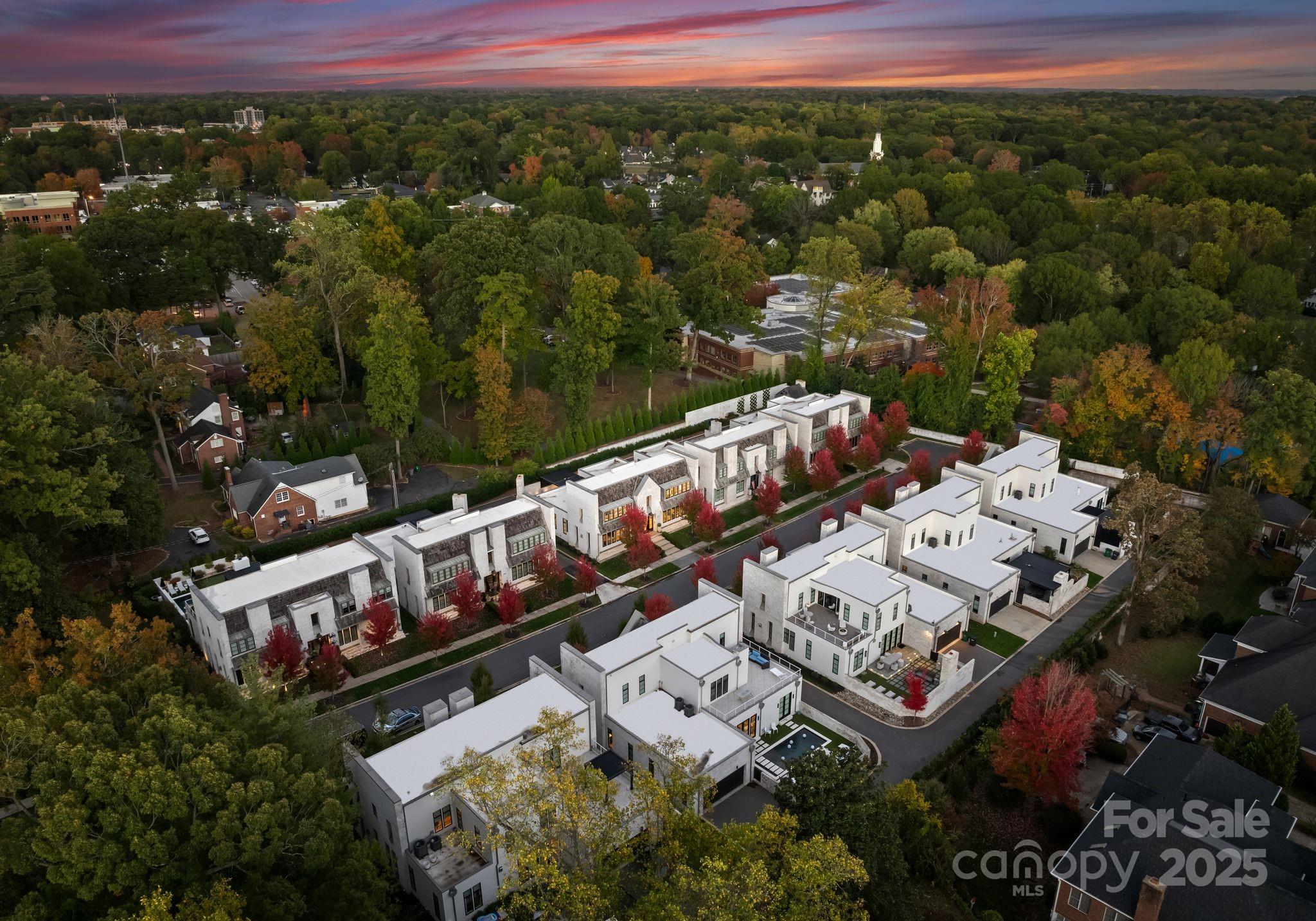 Kenwood Sharon Lane - Residential